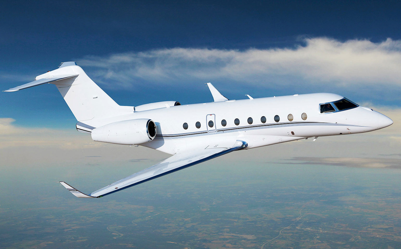 Gulfstream G280 private jet charter flight in air