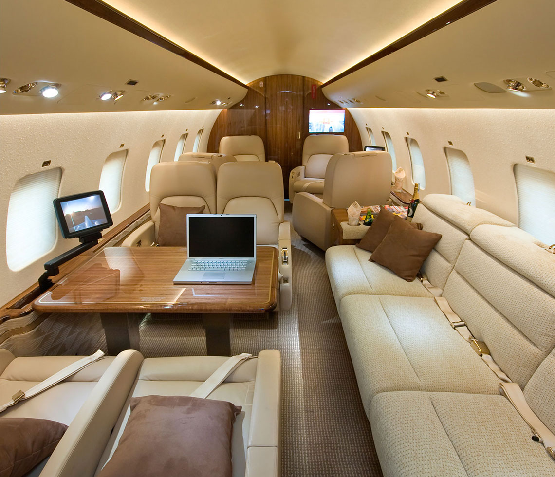 Bombardier Global 5000 private jet interior